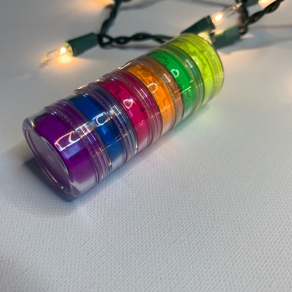 Full Set ♡ Neon Eyeshadow Pigment Tower *5 Shades Included* - Picture 6 of 7